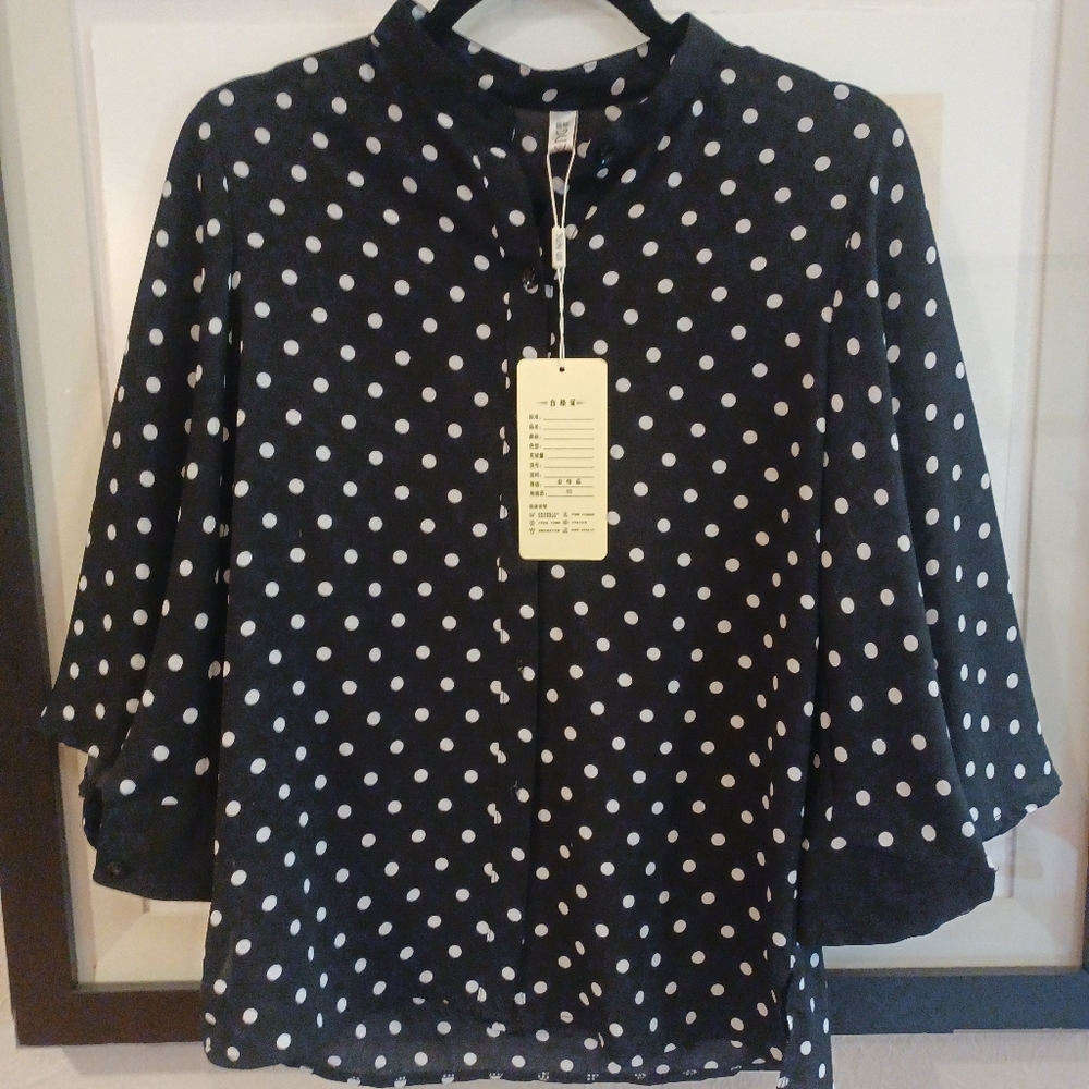 Women's Size Small Polka-dot Walk Top